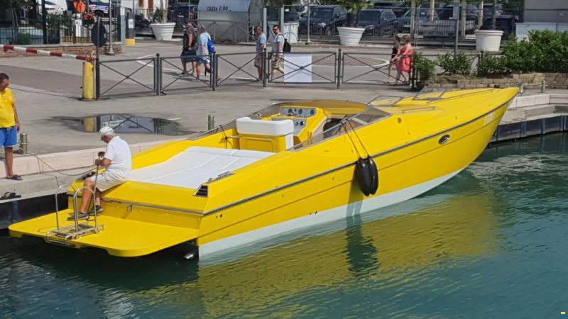 Benetti Couger 40