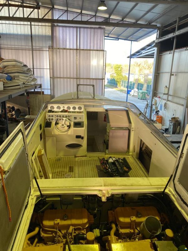 Benetti Couger 40