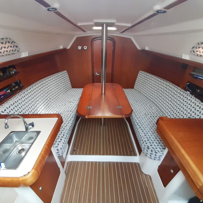 Dufour 30 Classic