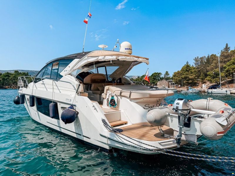 Cranchi M44 HT