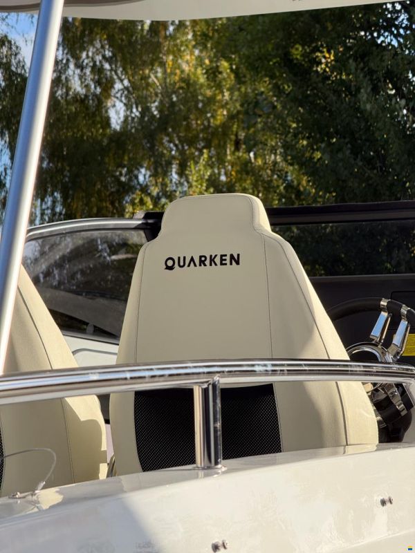 Quarken 27 T-Top
