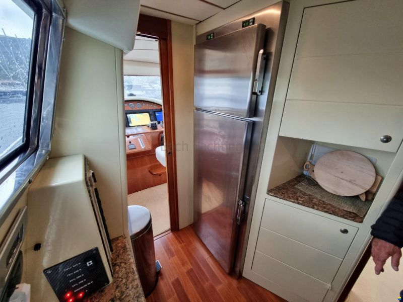 Ferretti 68