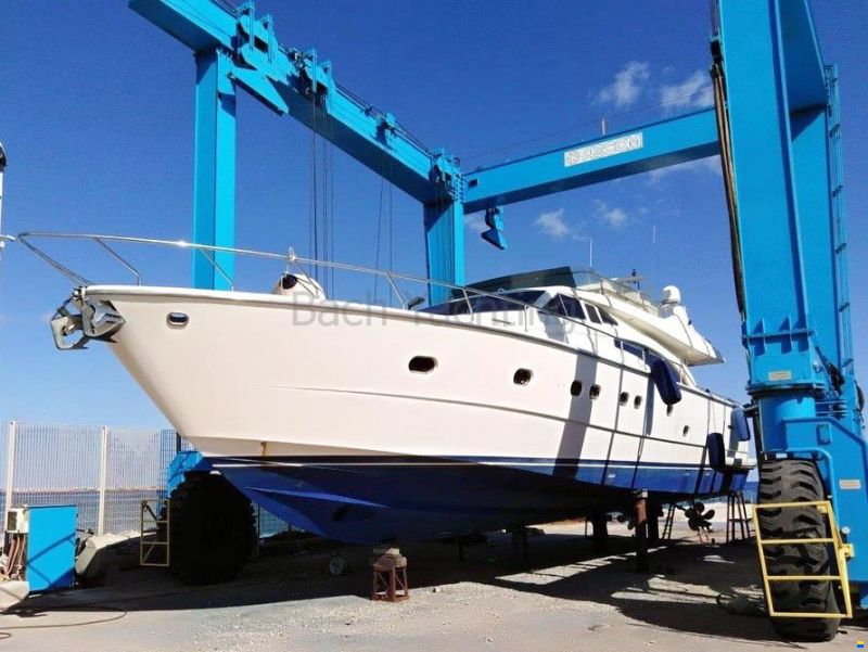 Ferretti 68