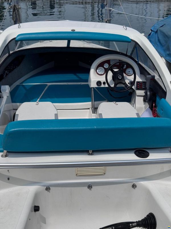 Quicksilver 485 Bora
