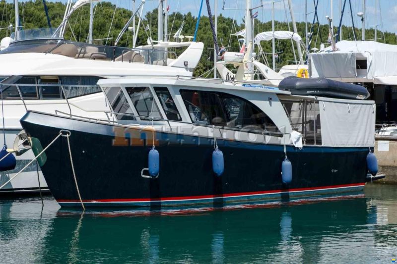 Trawler Custom Built TRAWLER - Custom Bu