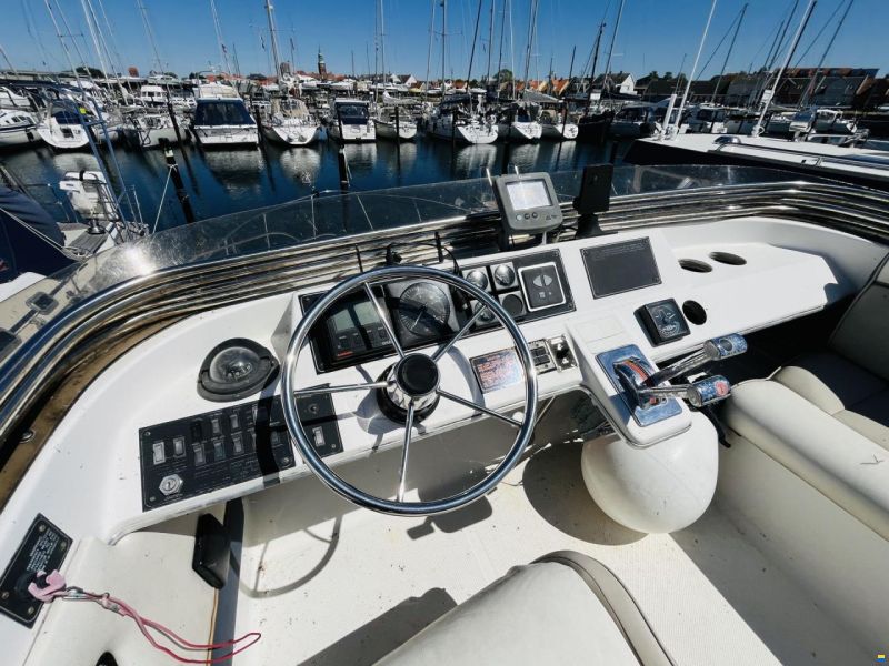 Bayliner 2858 Fly