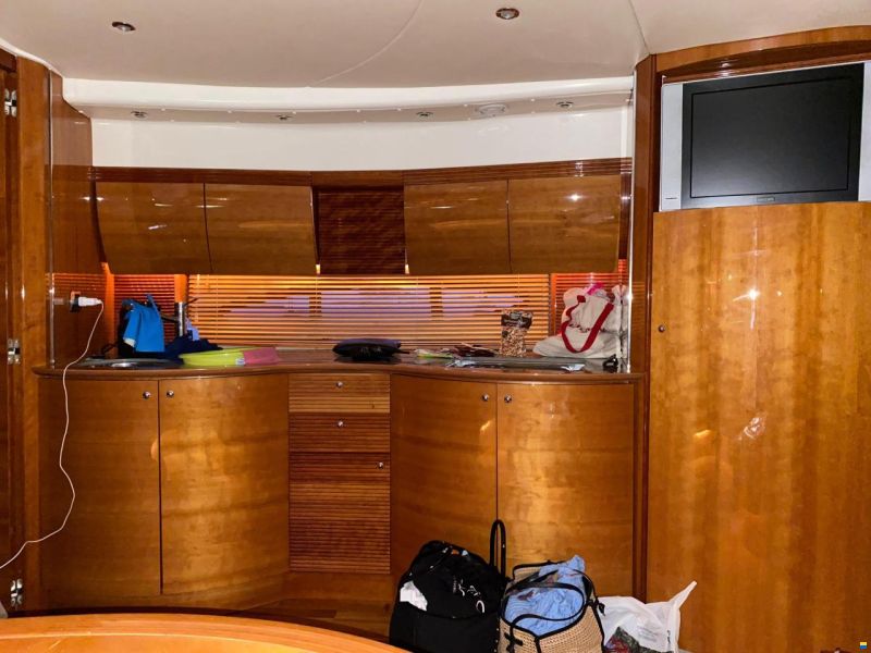 Atlantis 47