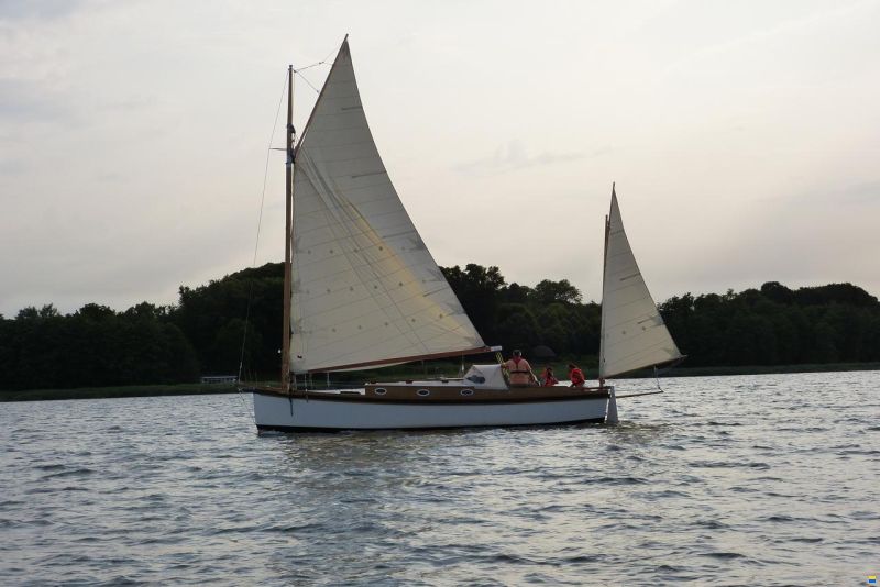 Unikat Thales 30 Cat Yawl
