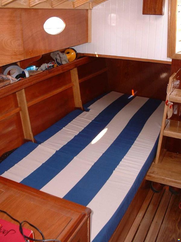 Unikat Thales 30 Cat Yawl