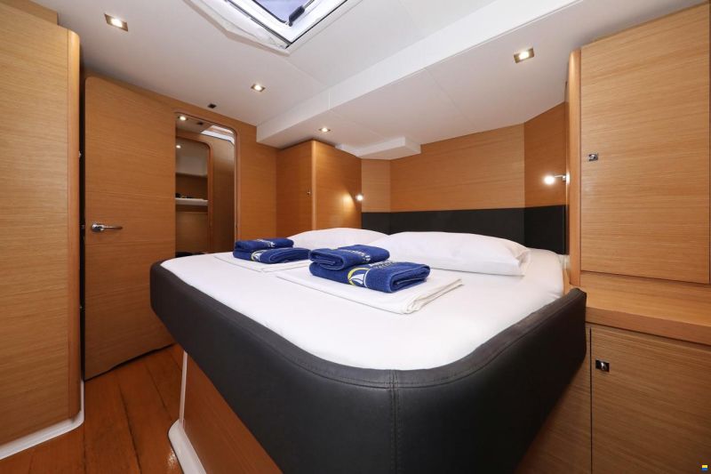 Dufour Catamarans 48