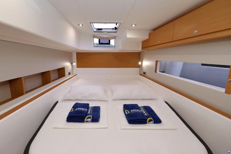 Dufour Catamarans 48
