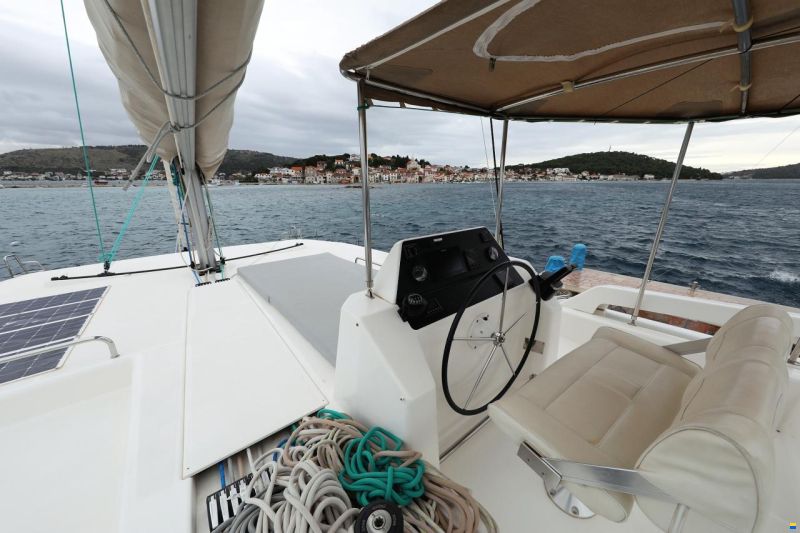 Dufour Catamarans 48