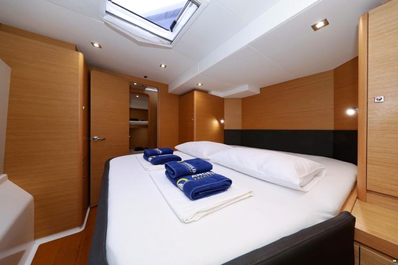 Dufour Catamarans 48