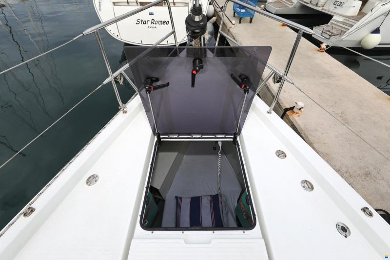 Hanse 548