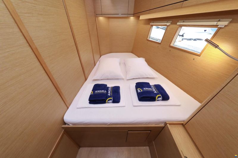 Hanse 548
