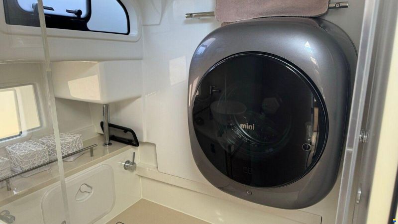 Delphia 11 Sedan Electric Cabin Cruiser - Fully