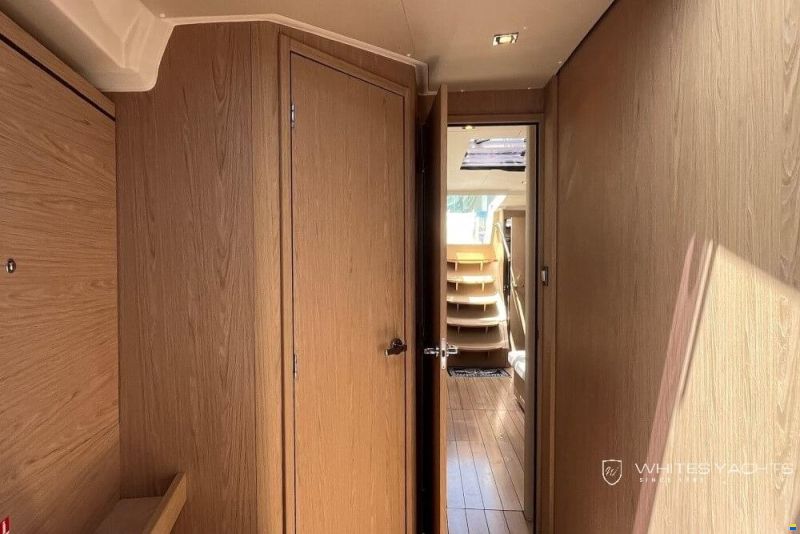 Beneteau Oceanis 51.1