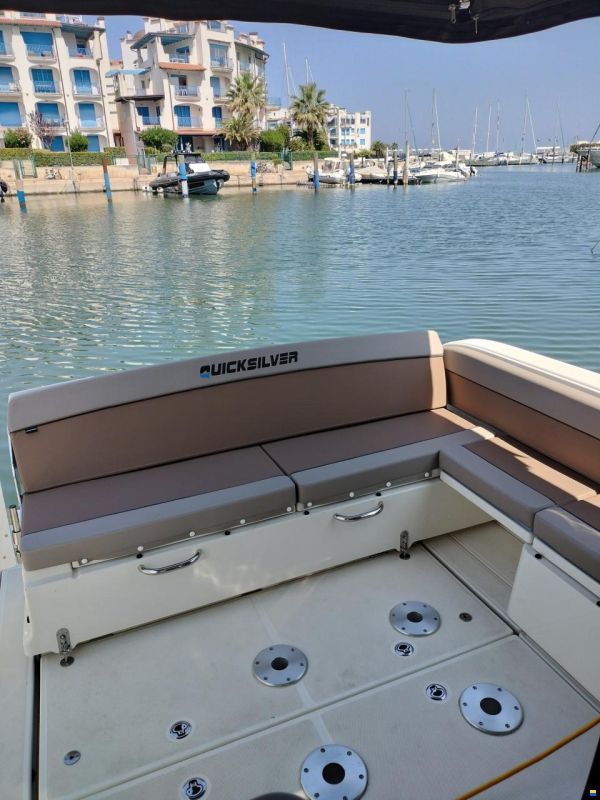 Quicksilver 905 Weekend - Barca cabinata