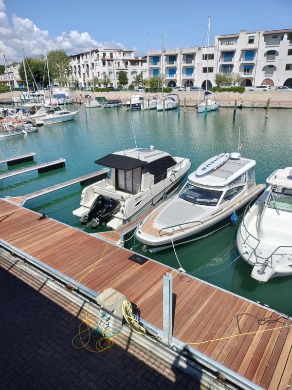 Quicksilver 905 Weekend - Barca cabinata