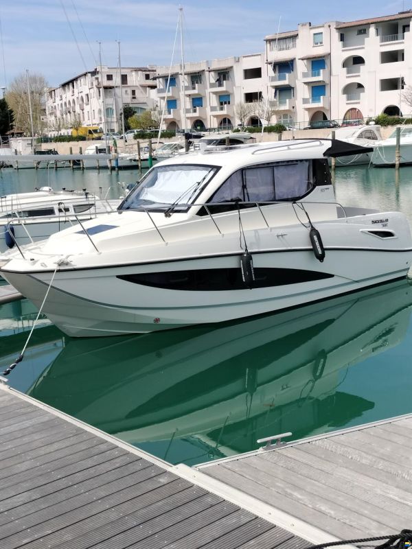 Quicksilver 905 Weekend - Barca cabinata