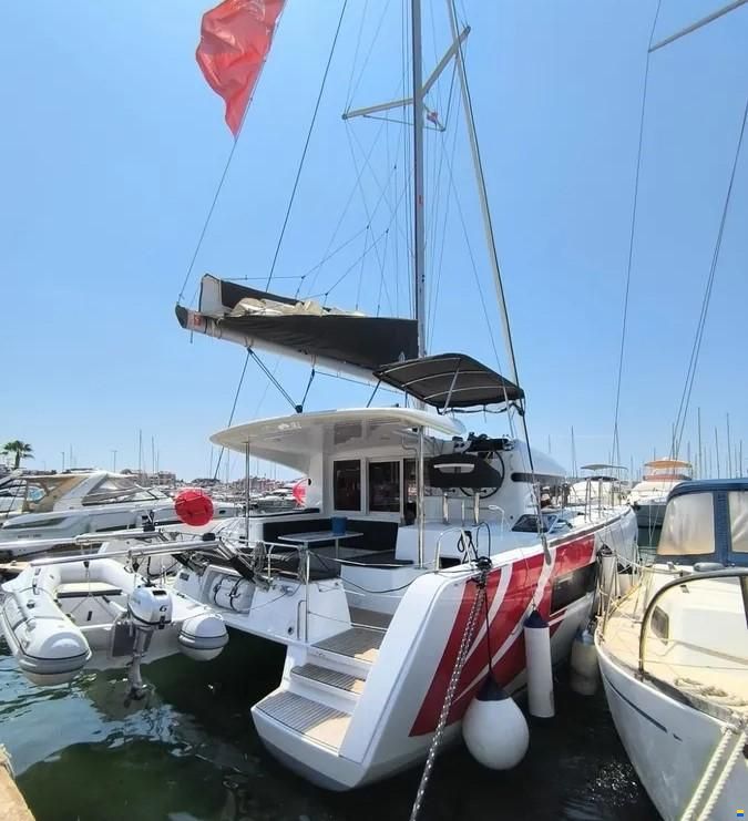 Lagoon 40