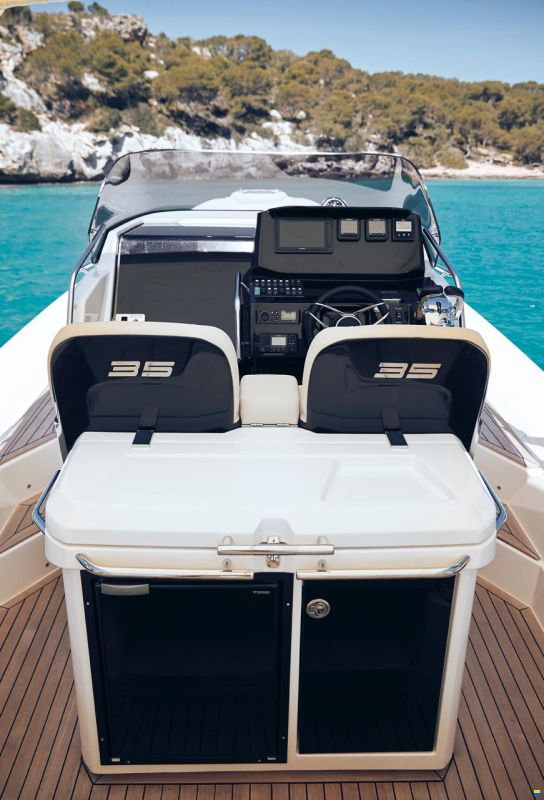 Joker Boat JOKER CLUBMAN 35