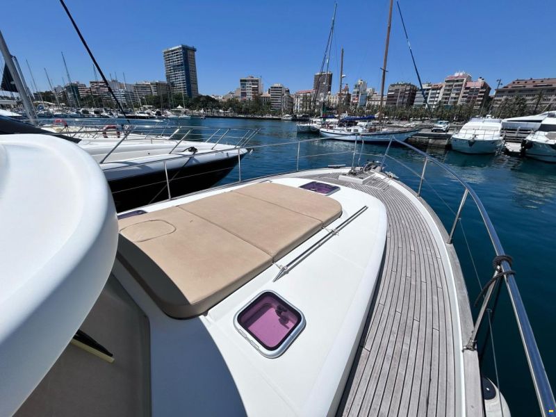 Beneteau Swift Trawler 42