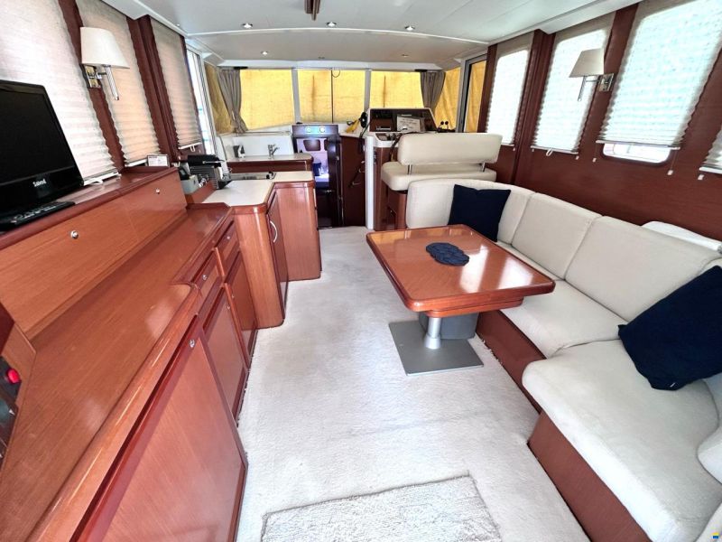 Beneteau Swift Trawler 42