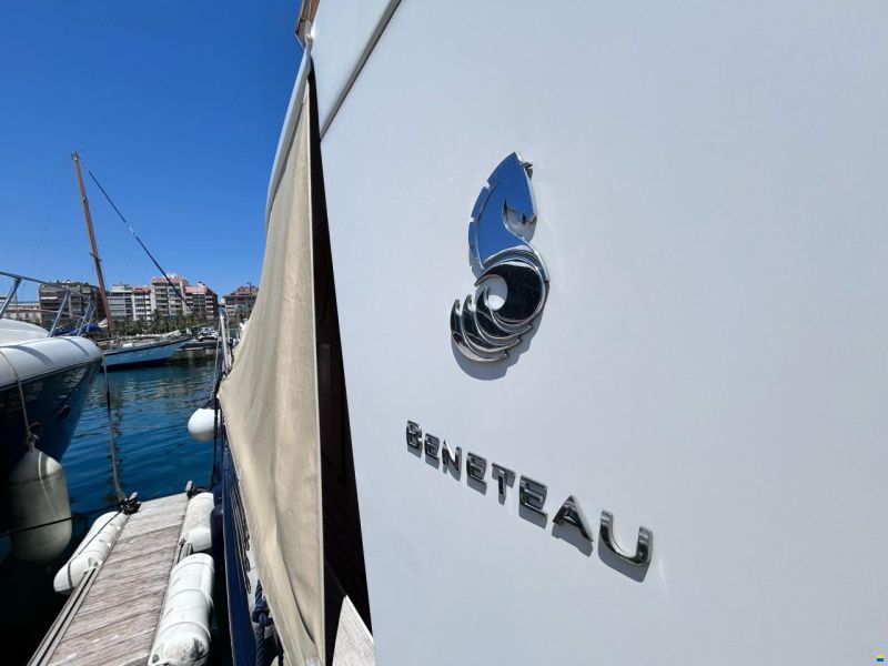 Beneteau Swift Trawler 42