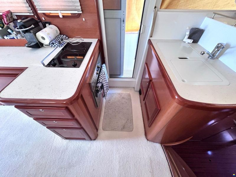 Beneteau Swift Trawler 42