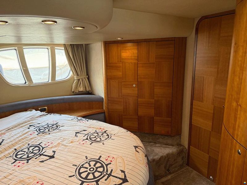 Azimut 55
