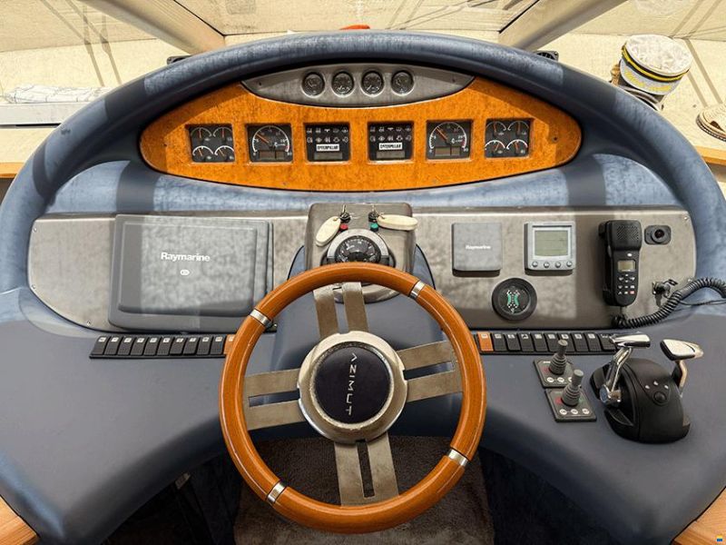 Azimut 55