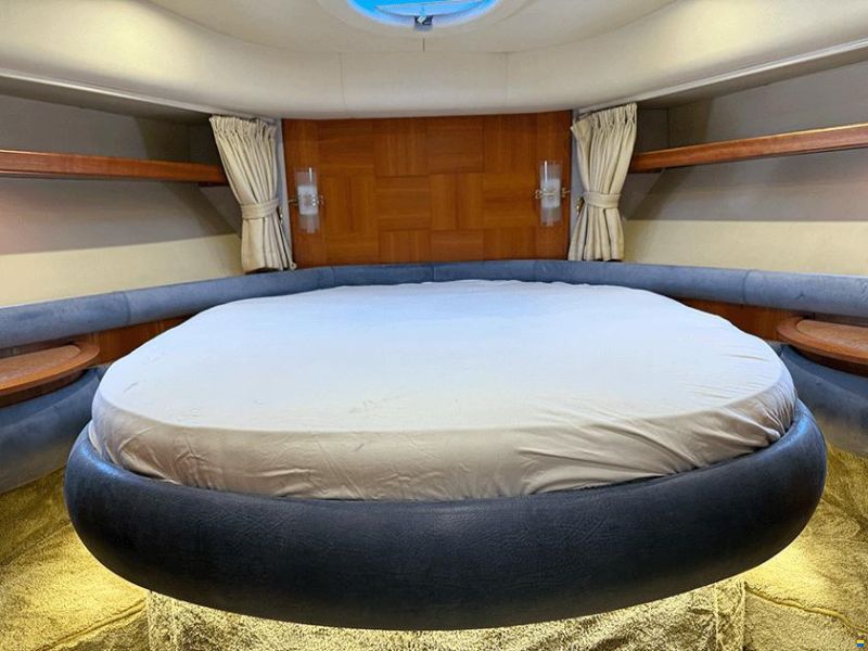 Azimut 55
