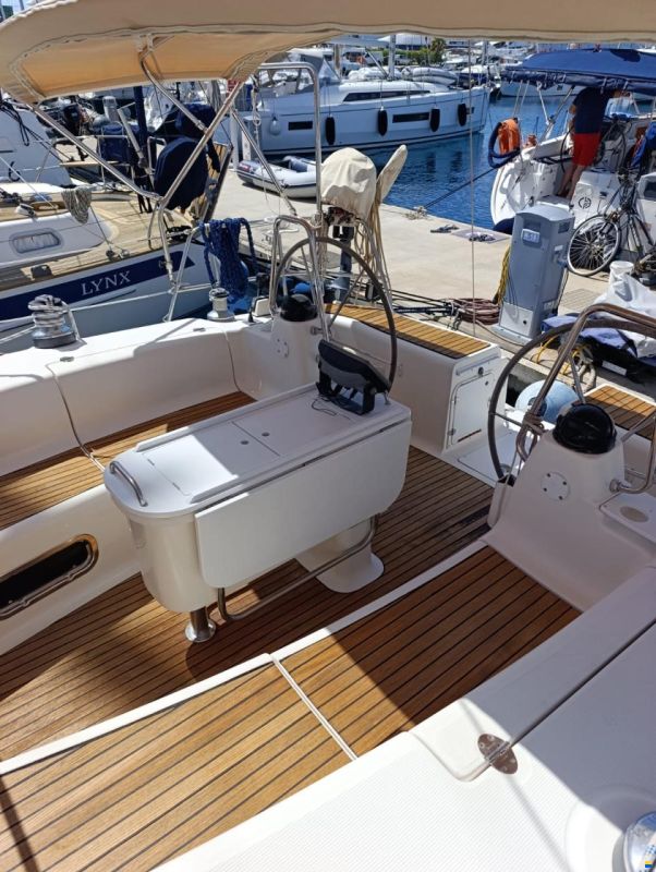 Bavaria 44