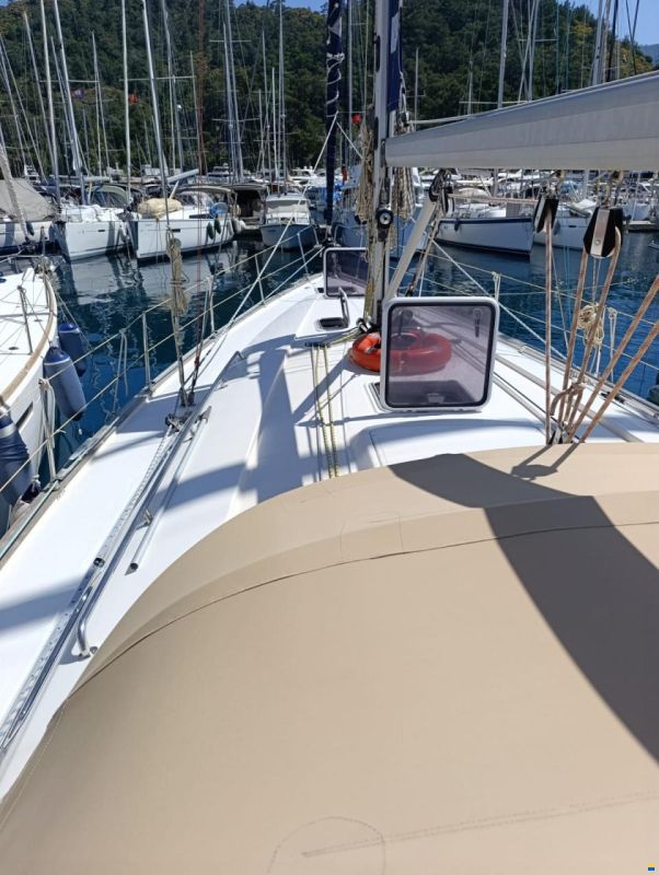 Bavaria 44