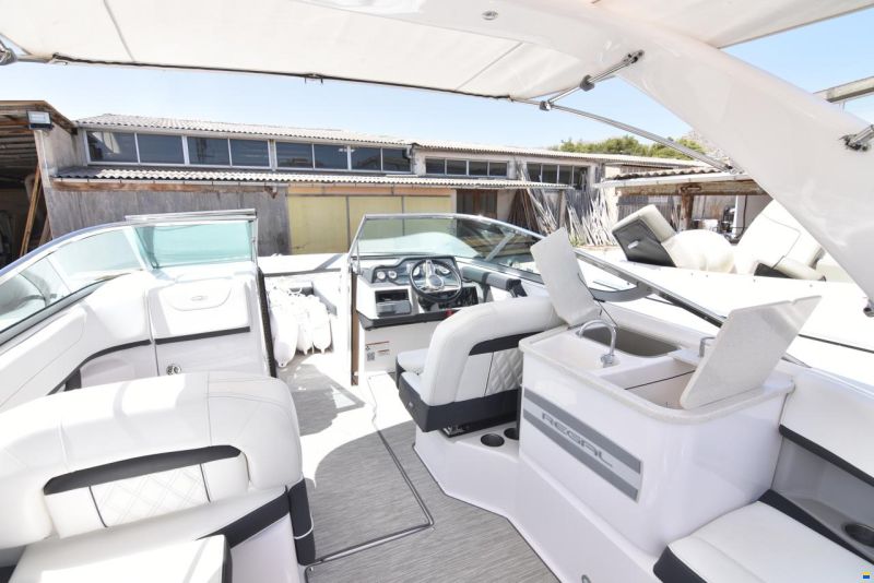 Regal 26 Fasdeck