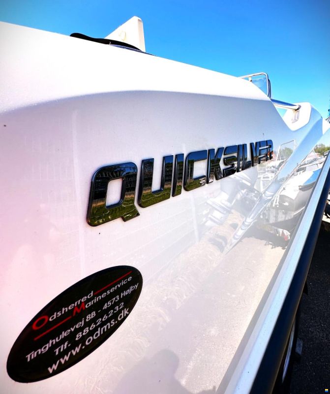 Quicksilver 505 Open &ndash; N&aelig;sten ny, kun 32,6 timer p&aring;