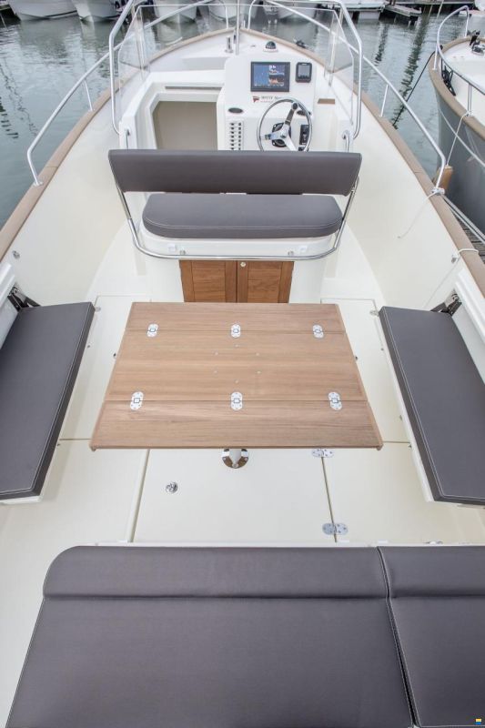 Rh&eacute;a 27 Open