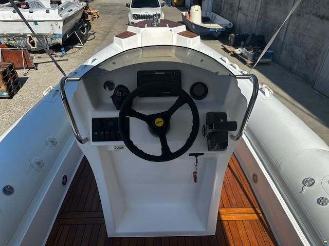 Gommone RIB 760 NUOVO
