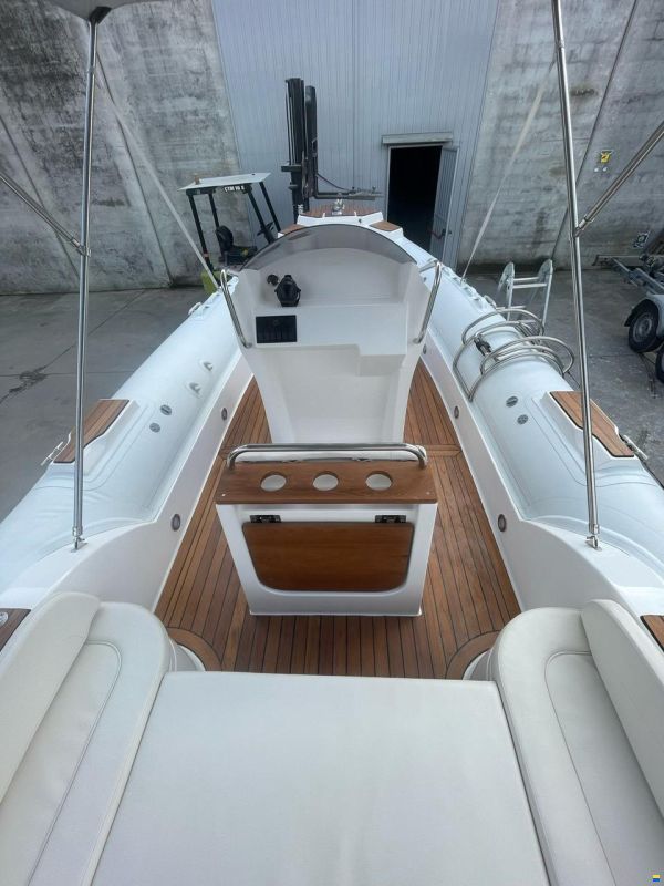 Gommone RIB 760 NUOVO