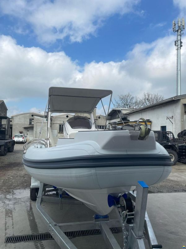 Gommone RIB 760 NUOVO
