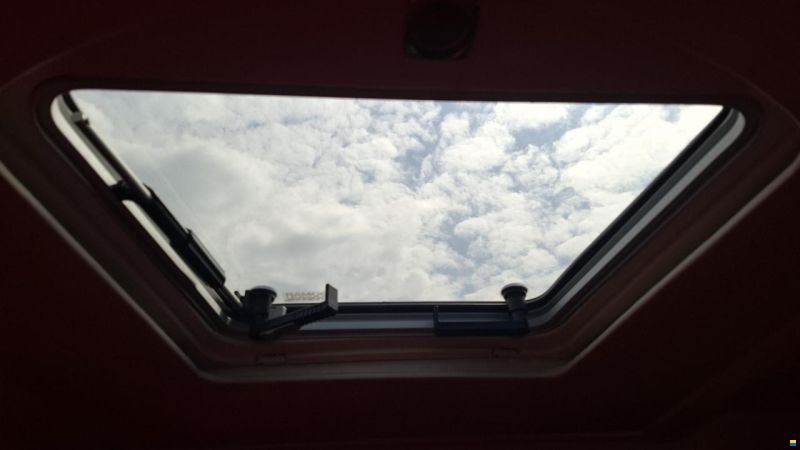 Sealine S38 Sports open