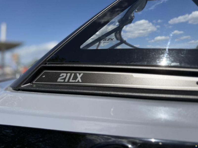 Malibu 21 LX Wakesetter