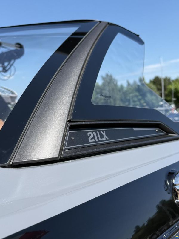 Malibu 21 LX Wakesetter