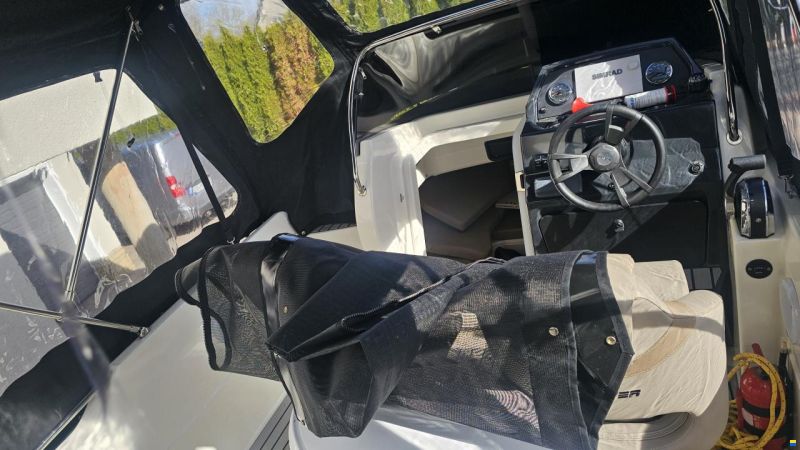 Quicksilver 605 Sundeck