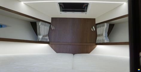 Galeon 335 HTS