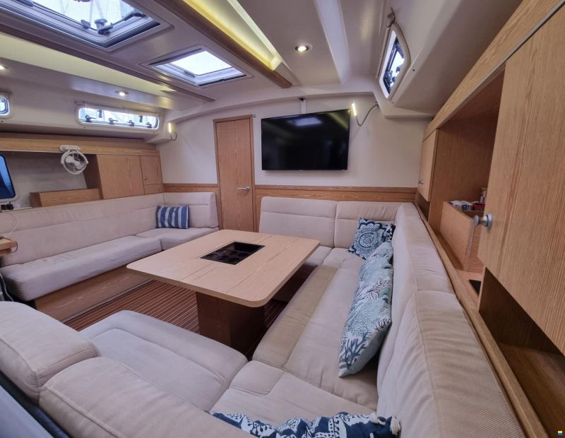Hanse 445