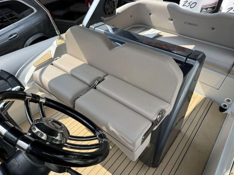 Stingher 30 Gran Turismo