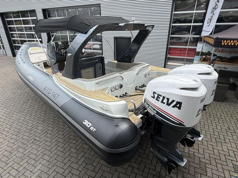 Stingher 30 Gran Turismo