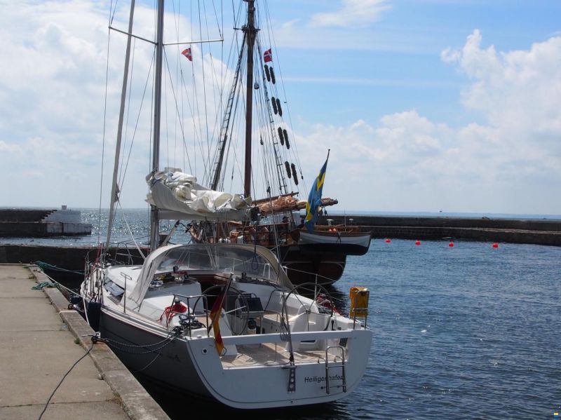 Hanse 375
